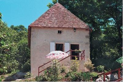 location le four